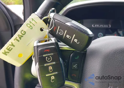 2019 Ram 1500 Big Horn/Lone Star 4X4 5'7 Box из США, поврежденный, VIN 1C6SRFFT6KN741396